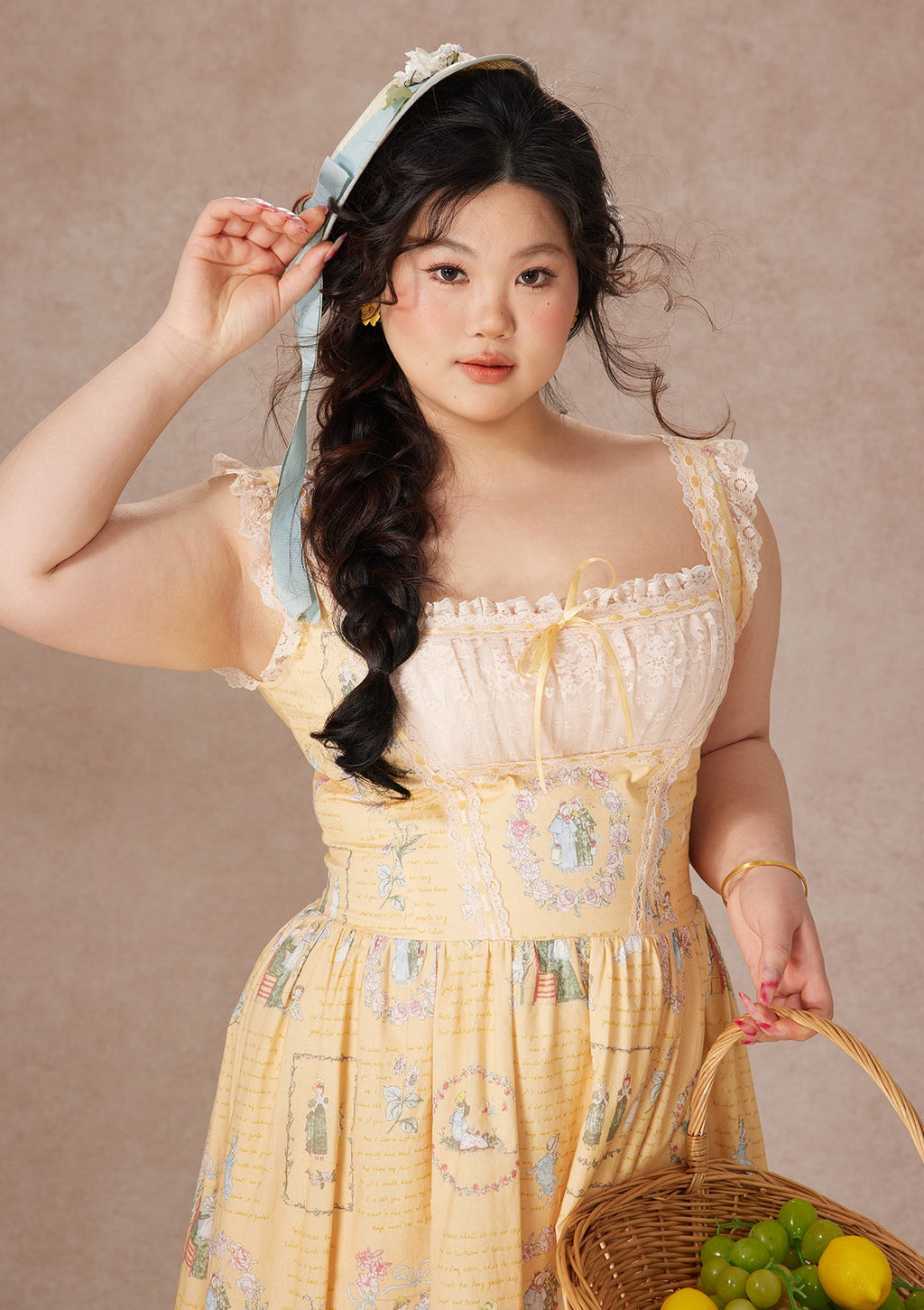 Curve&Plus Honey-Gathering Girl Dress