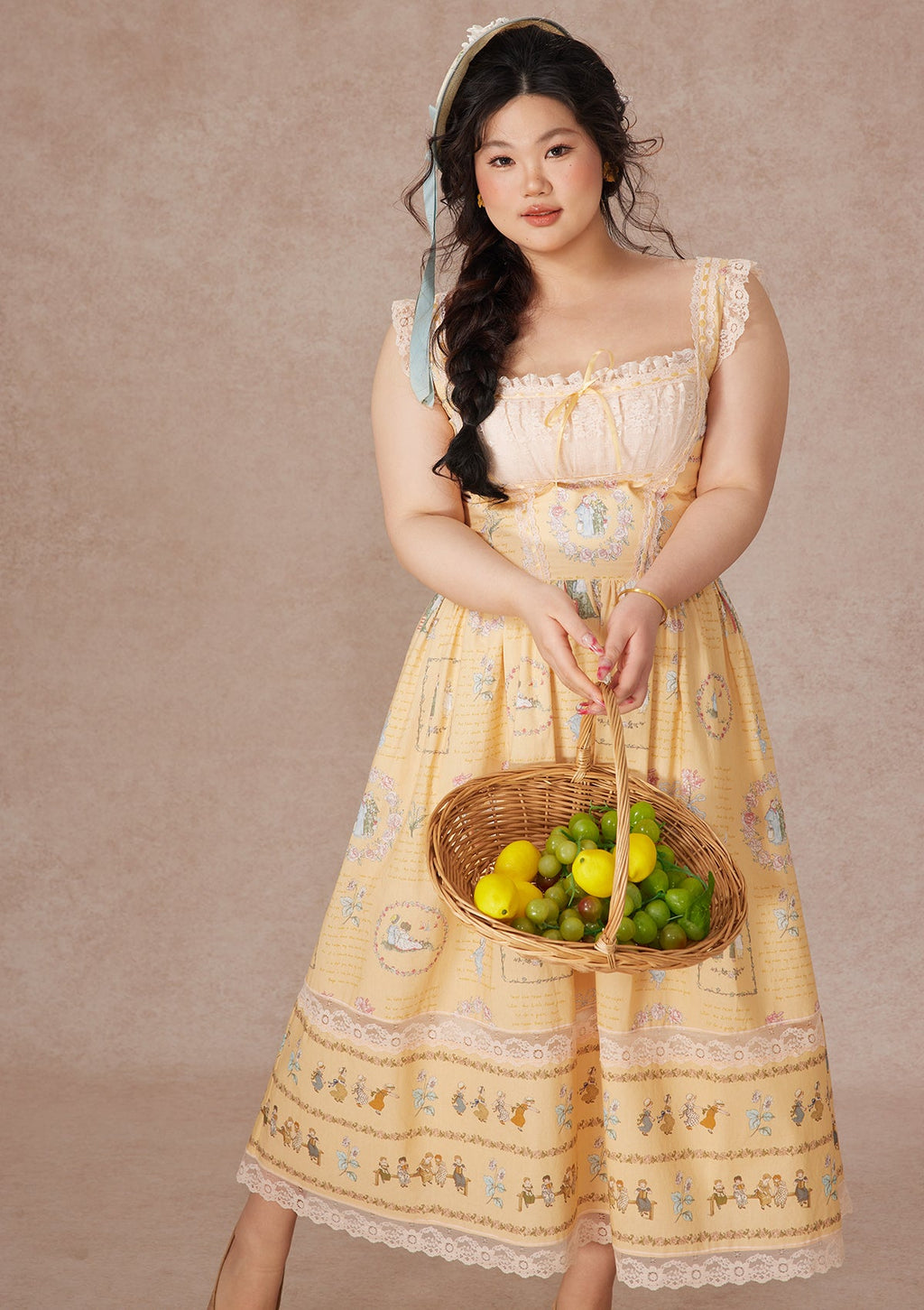 Curve&Plus Honey-Gathering Girl Dress