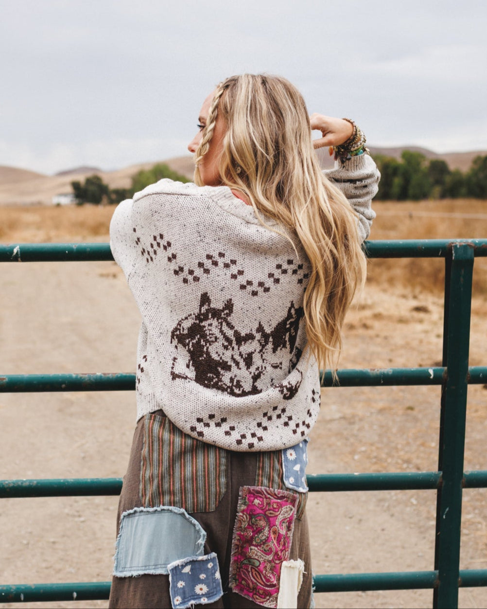 Mountain Views Cardigan - Oatmeal