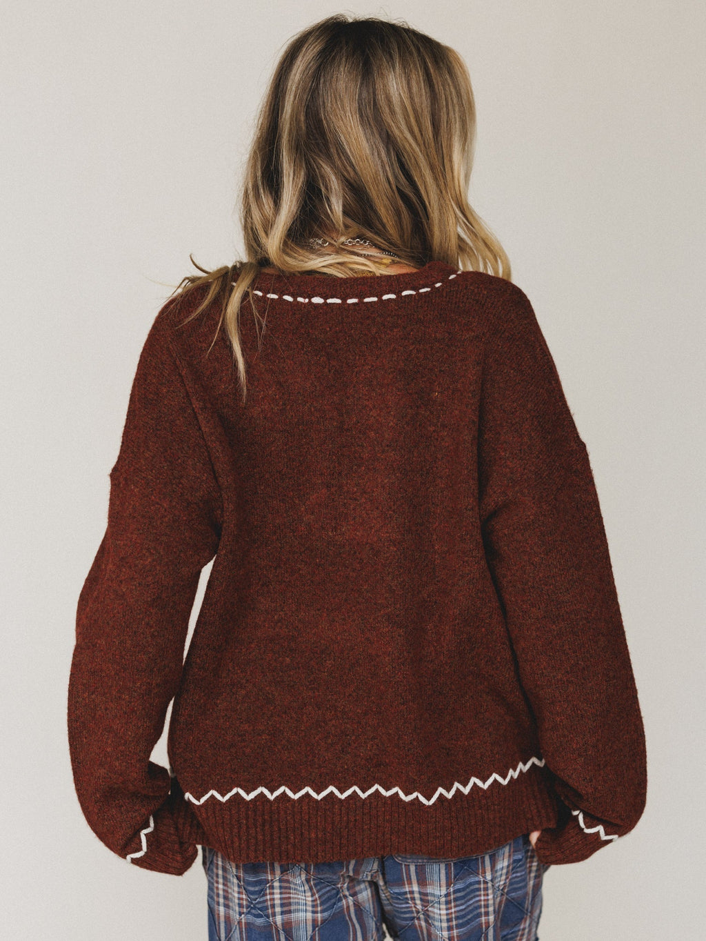 Chai Embroidered Knit Sweater - Red
