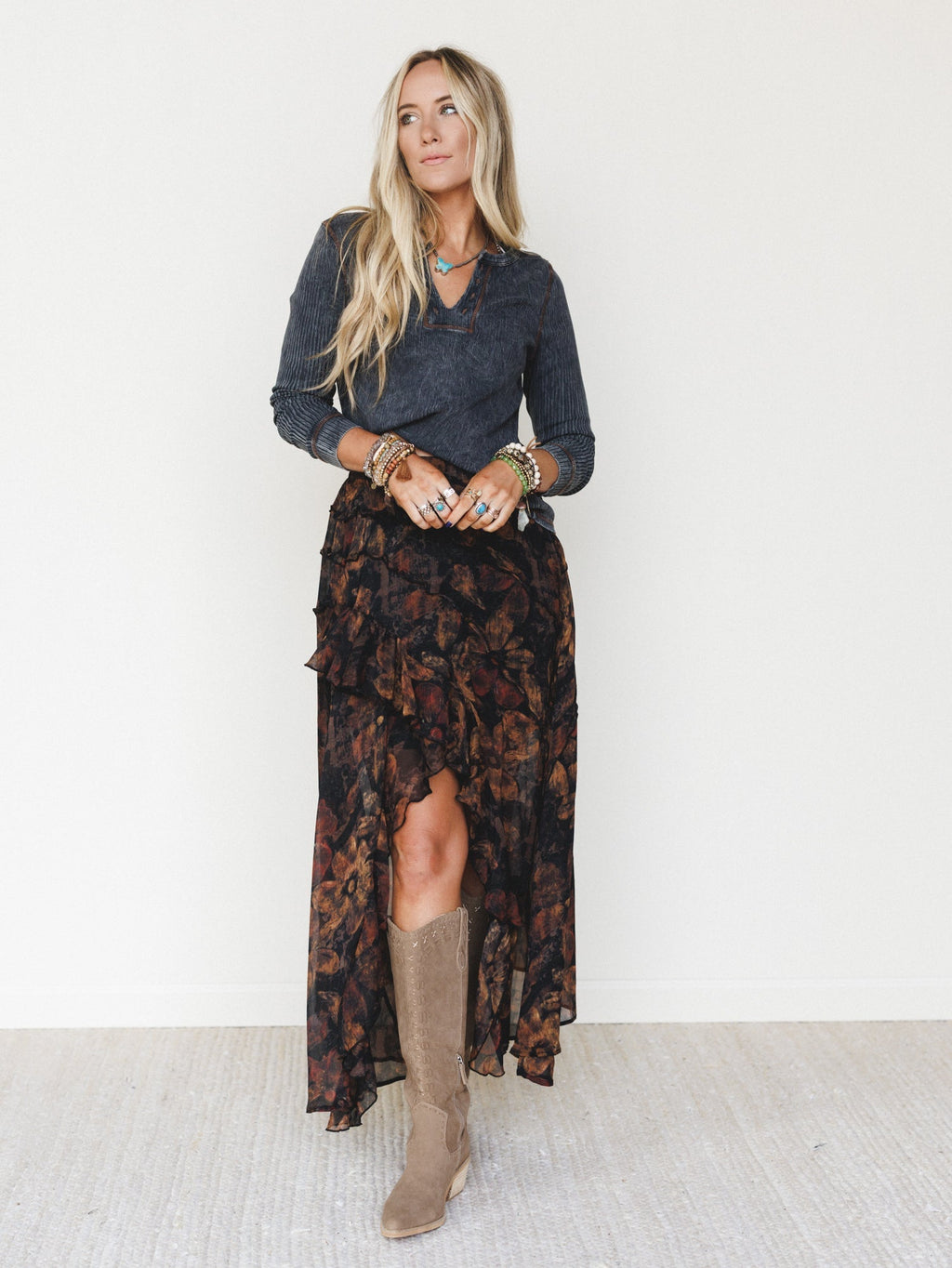 The Nest Off Duty Top - Charcoal