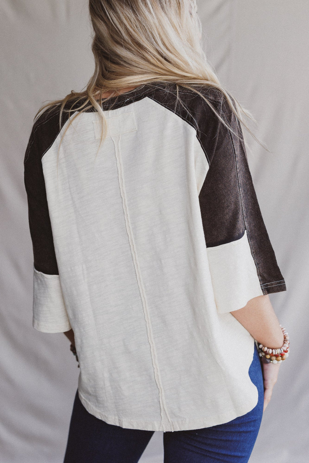 The Nest Peaceful Contrast Top - Navy Ivory