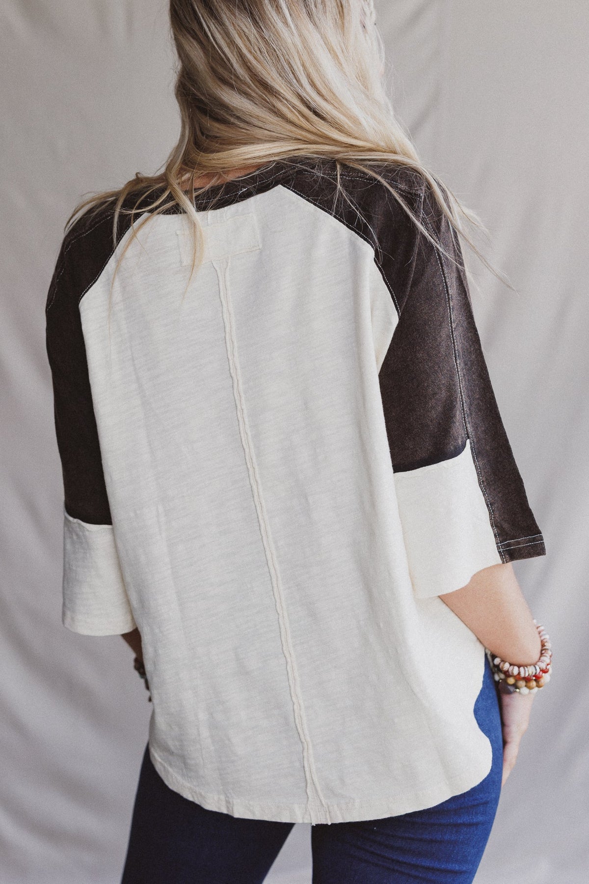 The Nest Peaceful Contrast Top - Navy Ivory