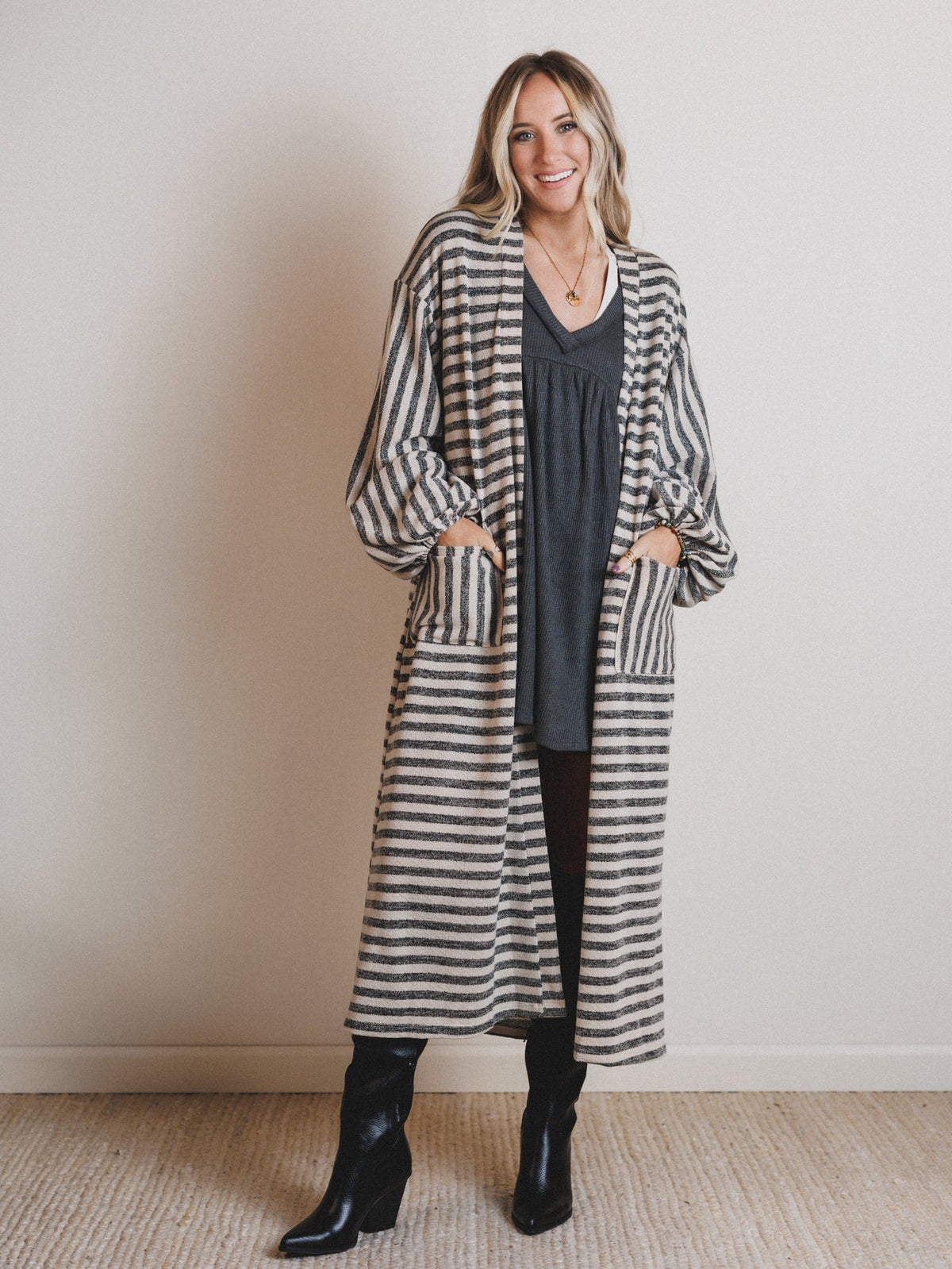 The Nest Endless Love Cuff Sleeve Cardigan - Taupe Black