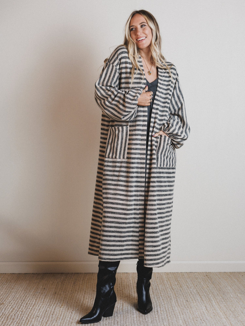 The Nest Endless Love Cuff Sleeve Cardigan - Taupe Black