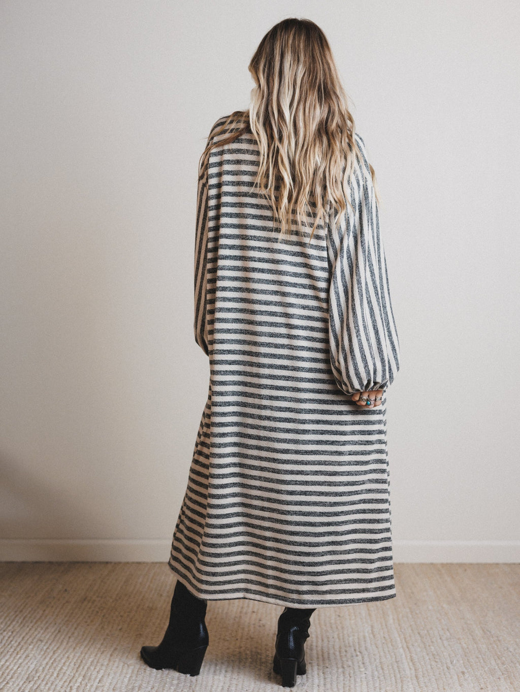 The Nest Endless Love Cuff Sleeve Cardigan - Taupe Black