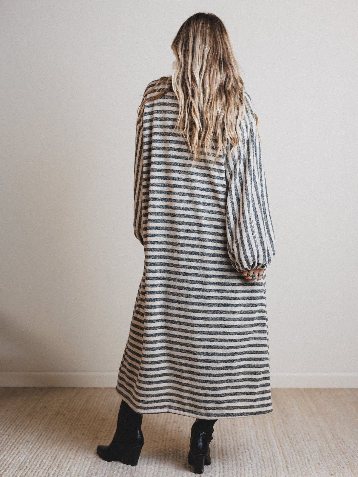 The Nest Endless Love Cuff Sleeve Cardigan - Taupe Black